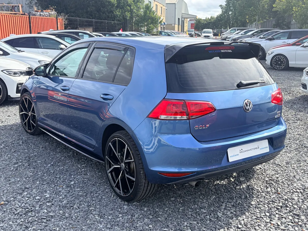 Volkswagen Golf Hatchback, Petrol, 2015, Blue