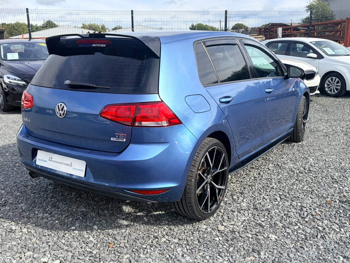 Volkswagen Golf Hatchback, Petrol, 2015, Blue