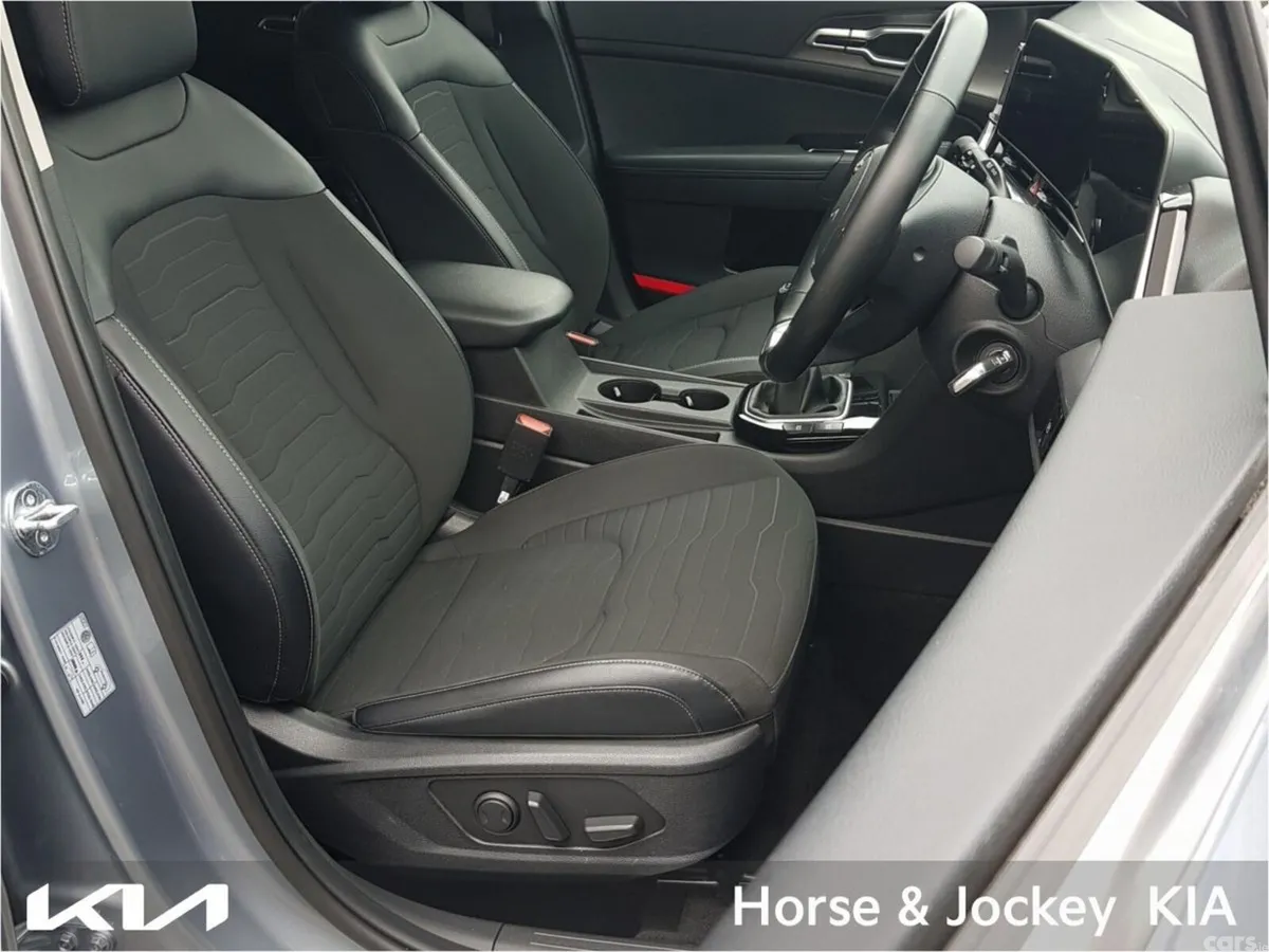 Kia Sportage SUV, Diesel Hybrid, 2023, Grey