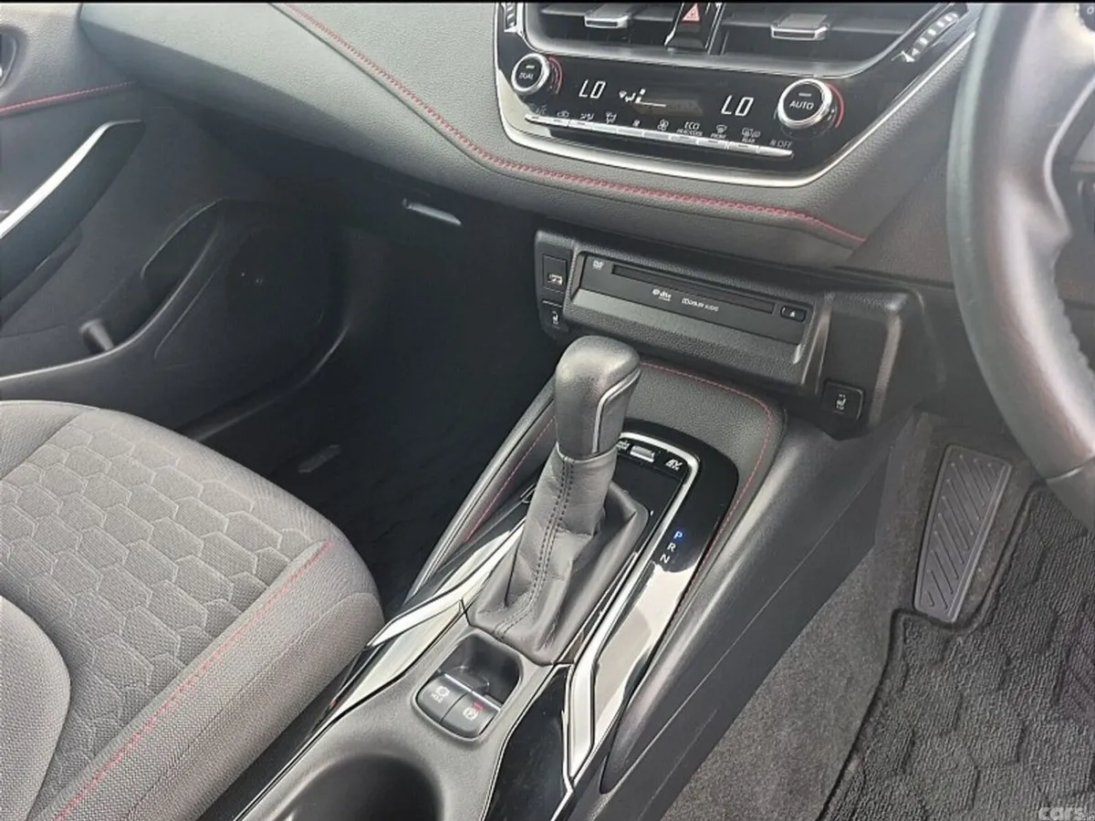 Toyota Corolla Hatchback, Petrol Hybrid, 2021, Black