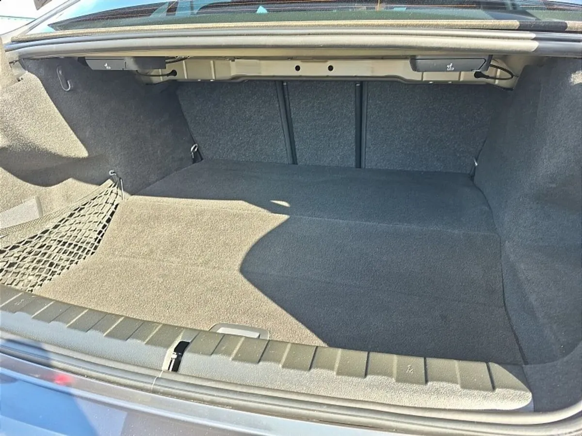 BMW 3-Series Saloon, Petrol Plug-in Hybrid, 2019, Grey
