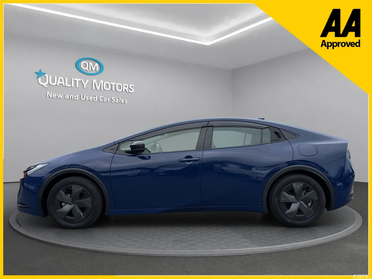 Toyota Prius Saloon, Petrol Hybrid, 2023, Blue