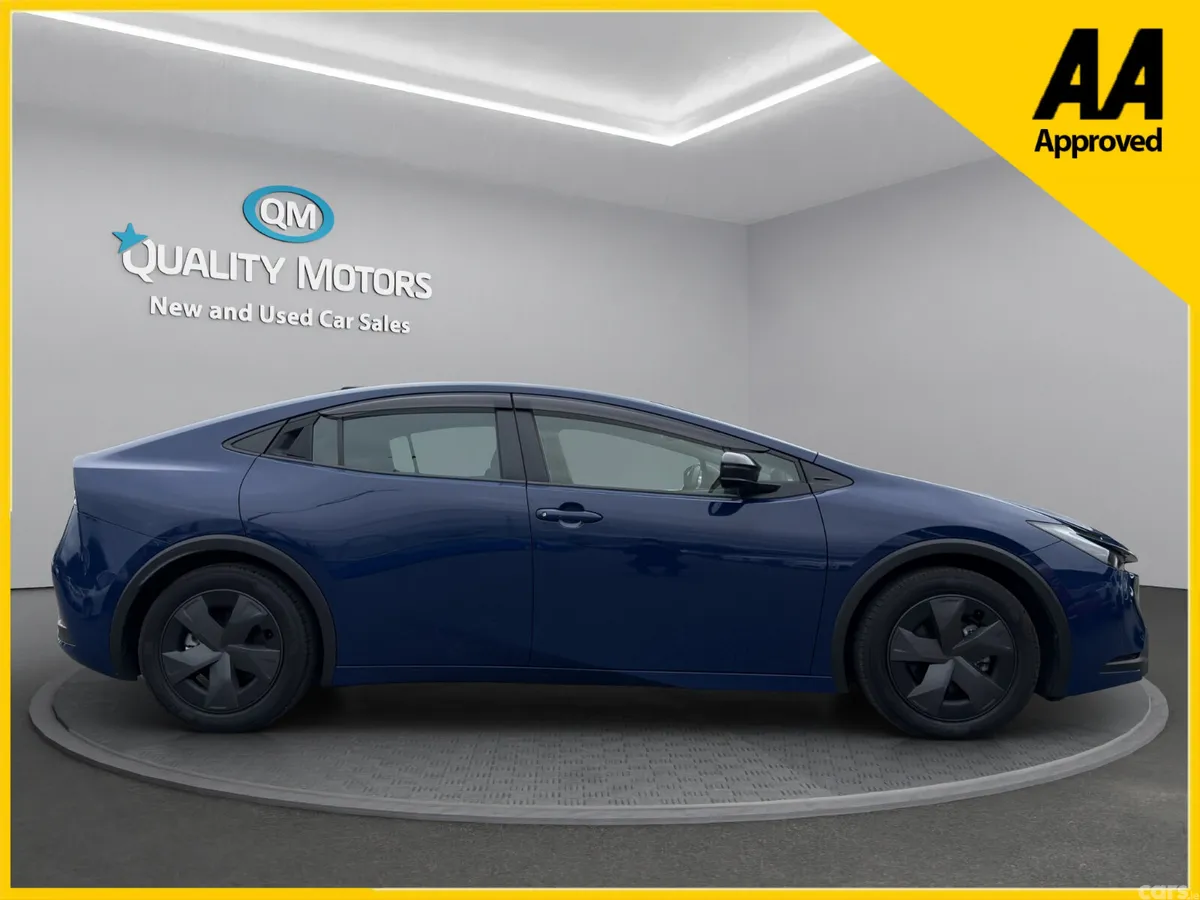 Toyota Prius Saloon, Petrol Hybrid, 2023, Blue