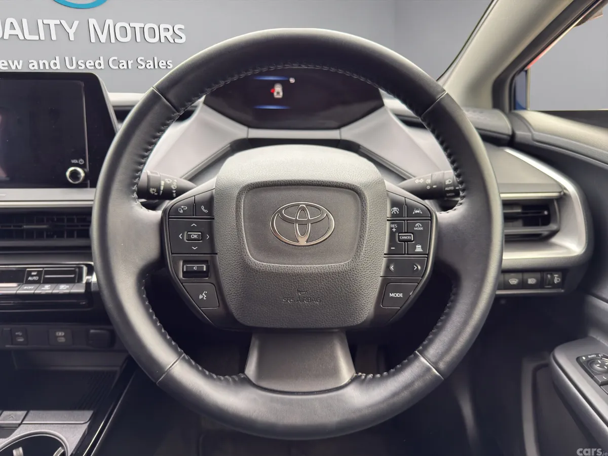 Toyota Prius Saloon, Petrol Hybrid, 2023, Blue