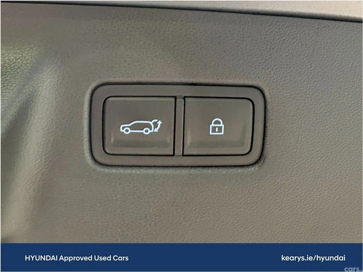 Hyundai Santa Fe SUV, Petrol Plug-in Hybrid, 2026, Blue