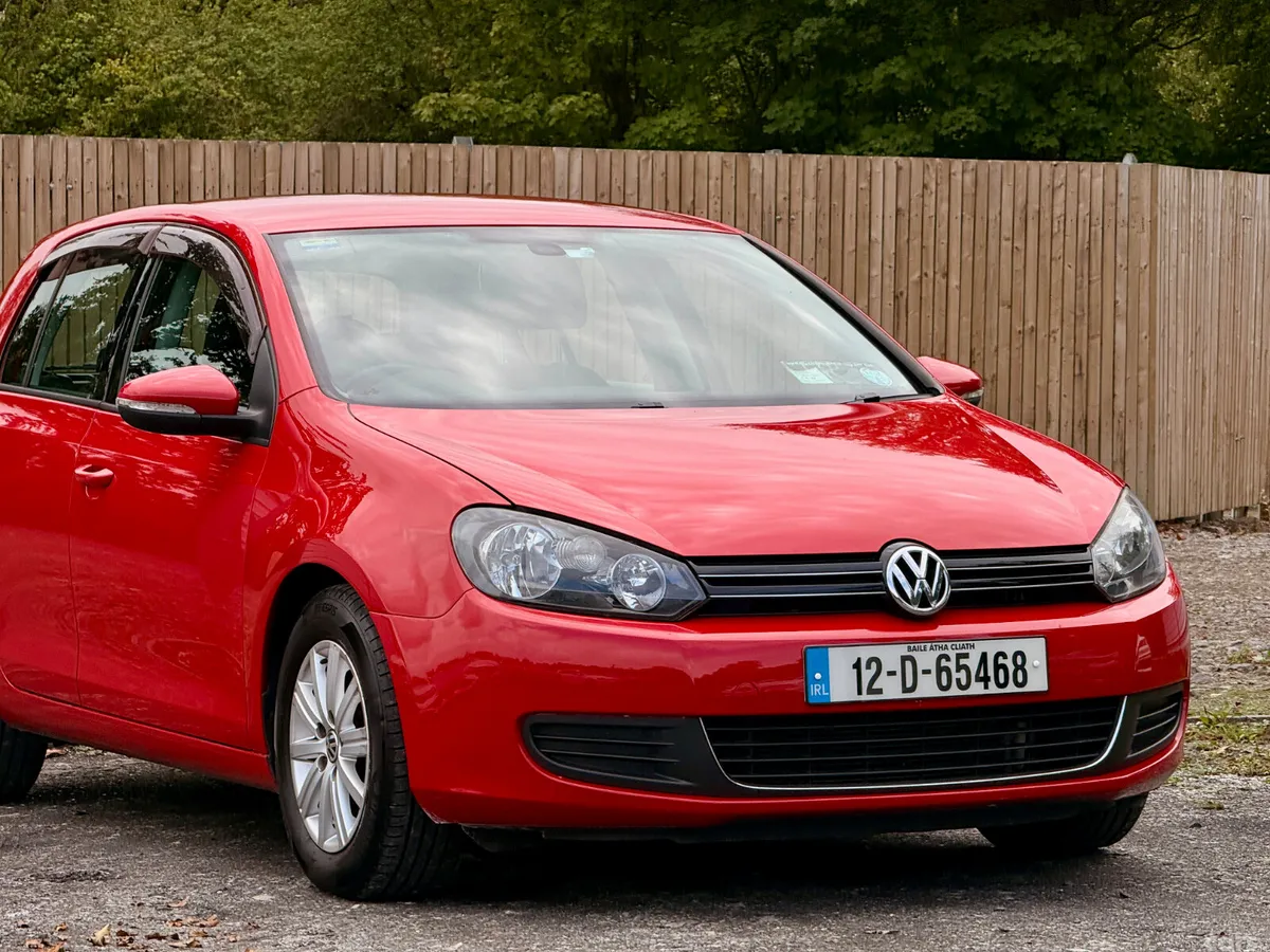 Volkswagen Golf Hatchback, Petrol, 2012, Red