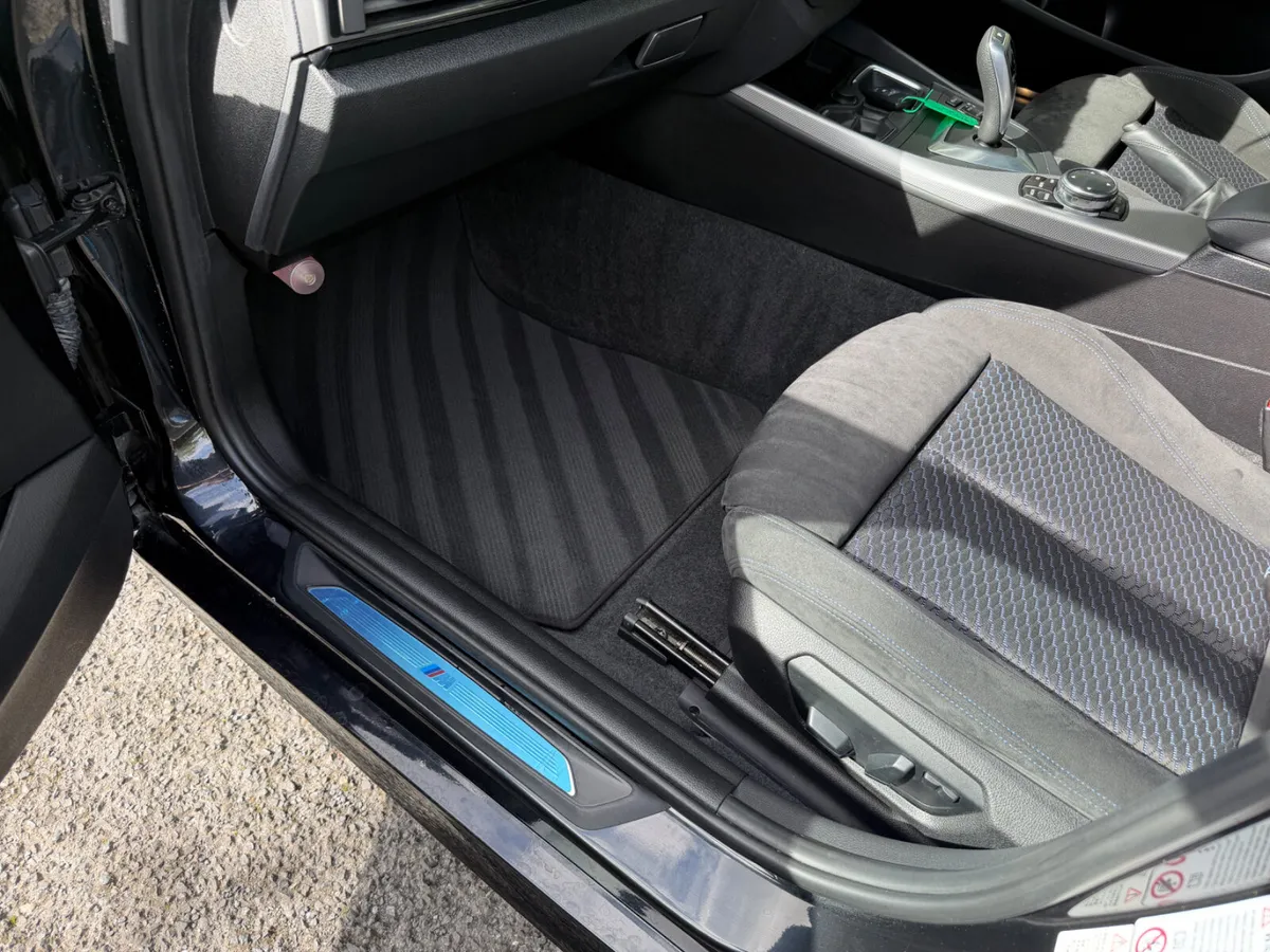 BMW 1-Series Hatchback, Petrol, 2013, Black