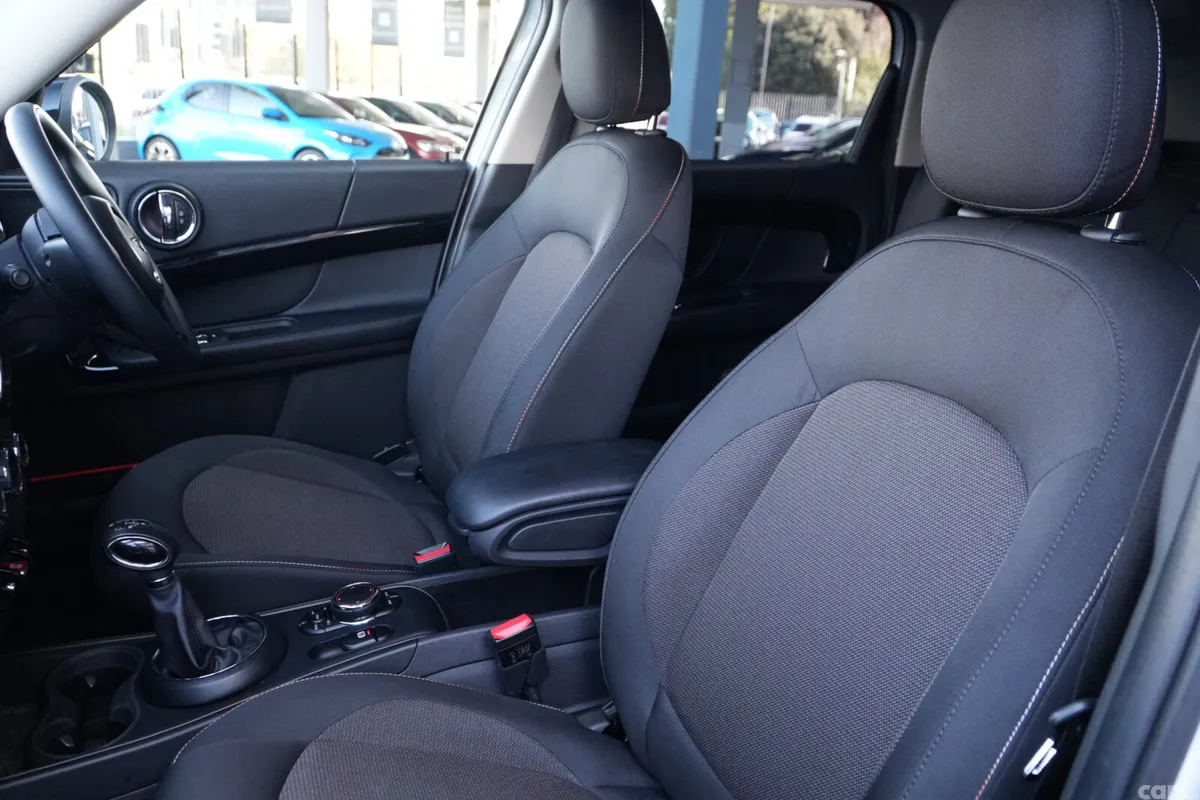 Mini Countryman Hatchback, Diesel, 2019, White