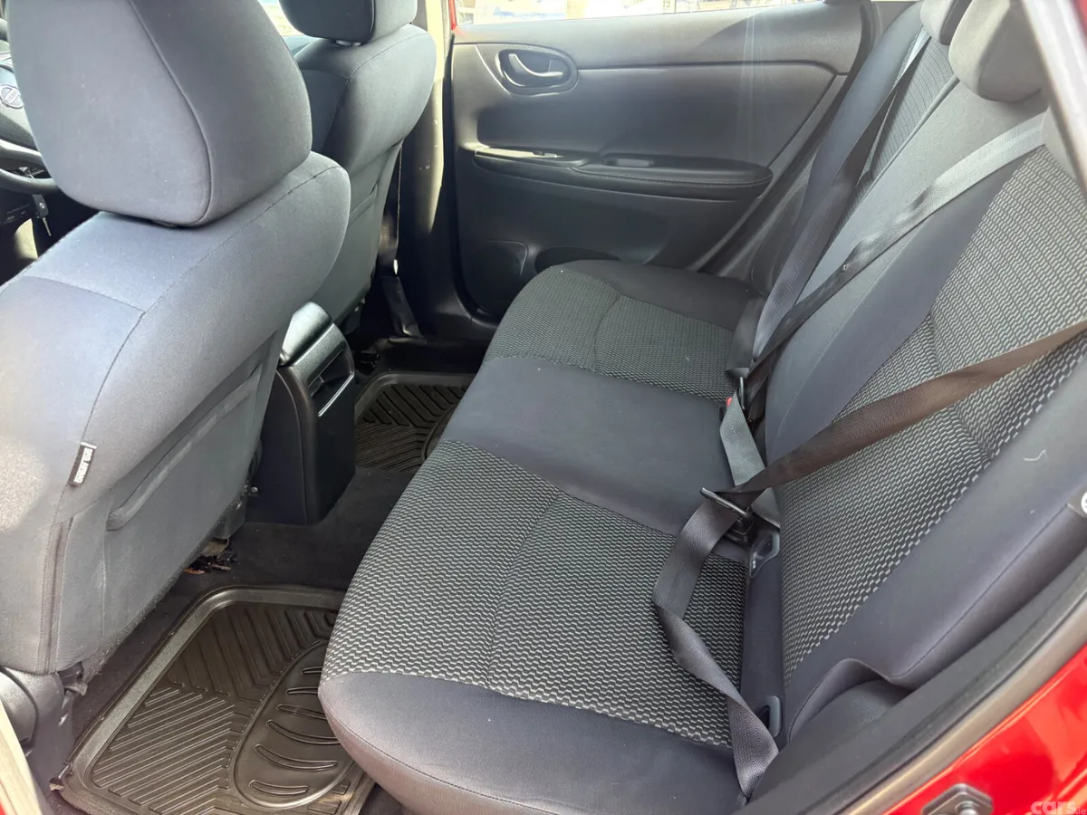 Nissan Pulsar Hatchback, Diesel, 2015, Red
