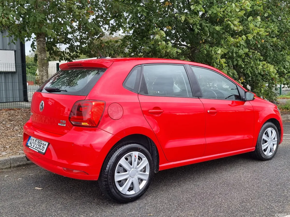 Volkswagen Polo Hatchback, Petrol, 2014, Red