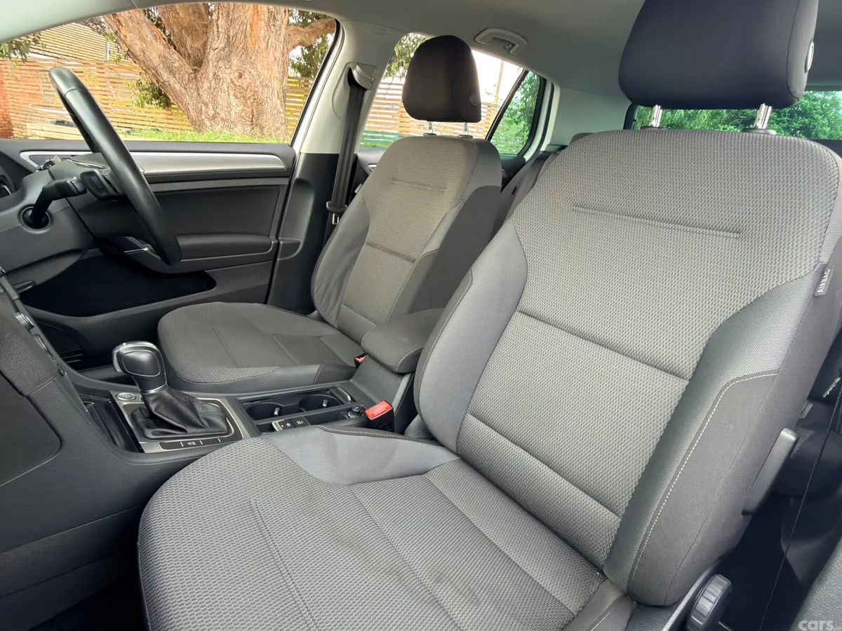 Volkswagen Golf Hatchback, Petrol, 2017, White