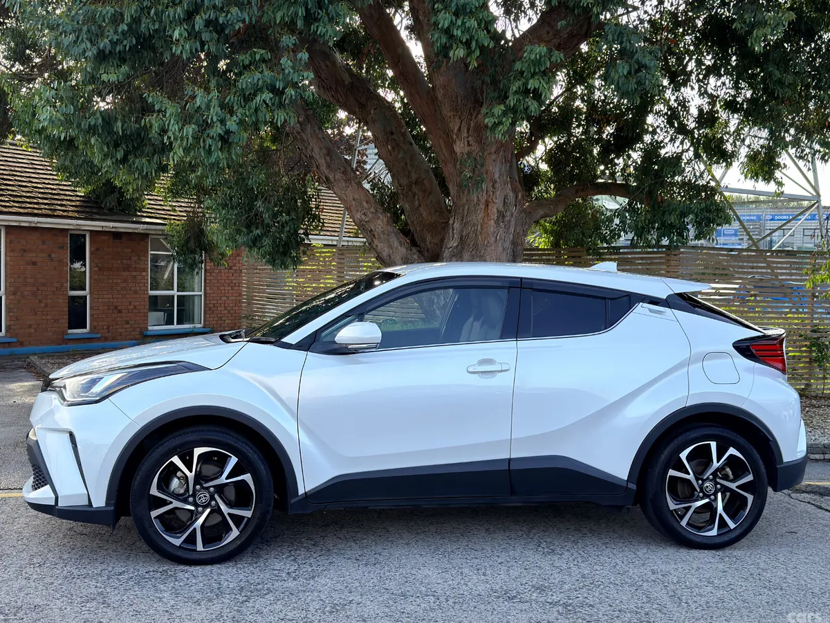 Toyota C-HR Hatchback, Petrol Hybrid, 2023, White