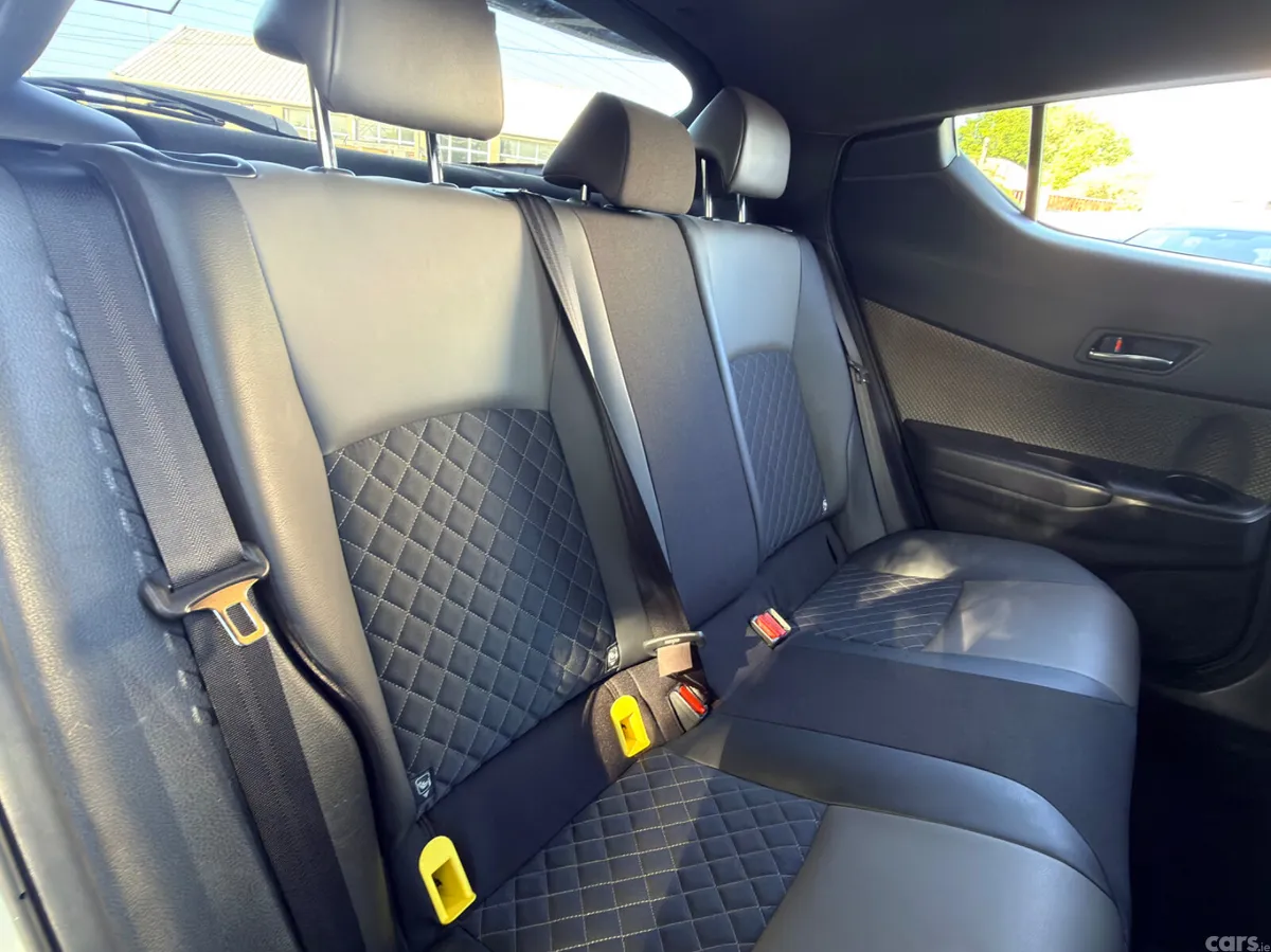 Toyota C-HR Hatchback, Petrol Hybrid, 2023, White