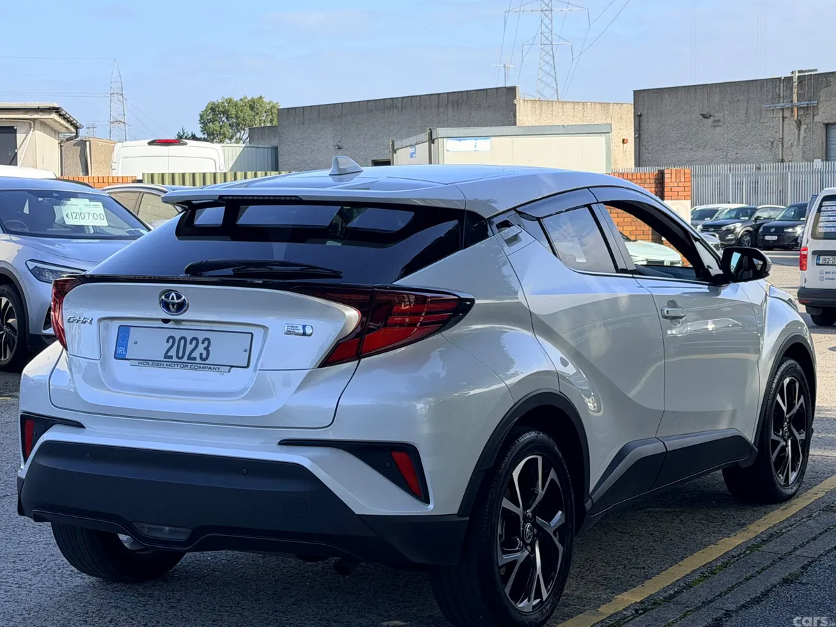 Toyota C-HR Hatchback, Petrol Hybrid, 2023, White