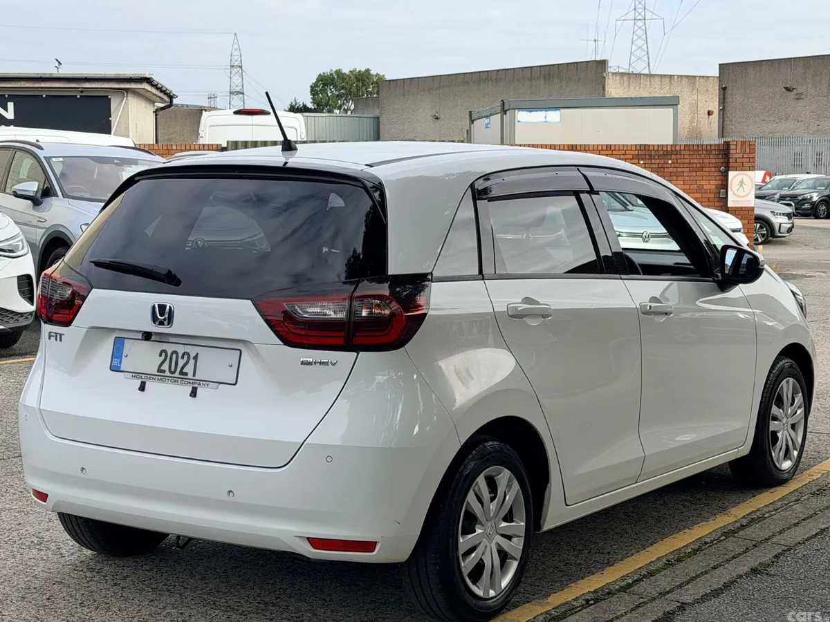 Honda Fit Hatchback, Petrol Hybrid, 2021, White