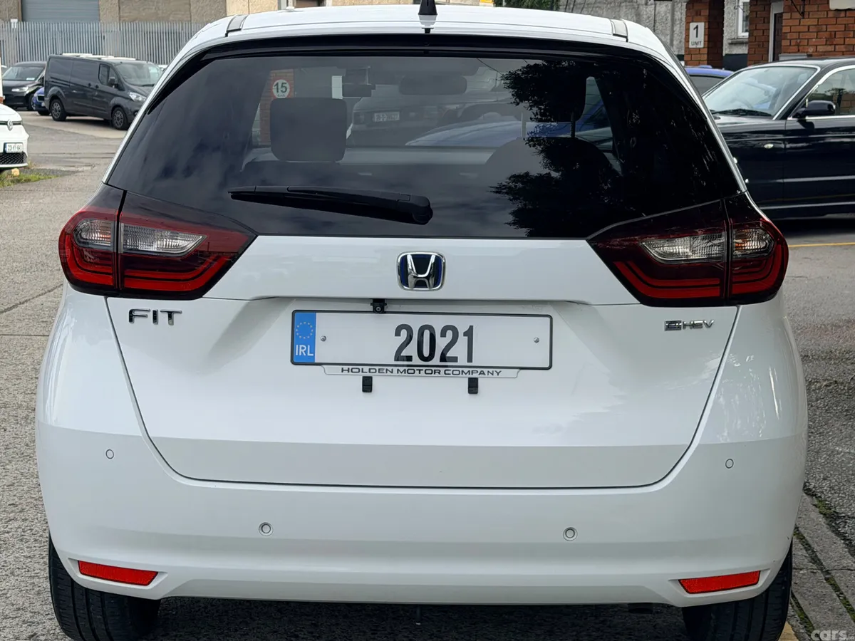 Honda Fit Hatchback, Petrol Hybrid, 2021, White