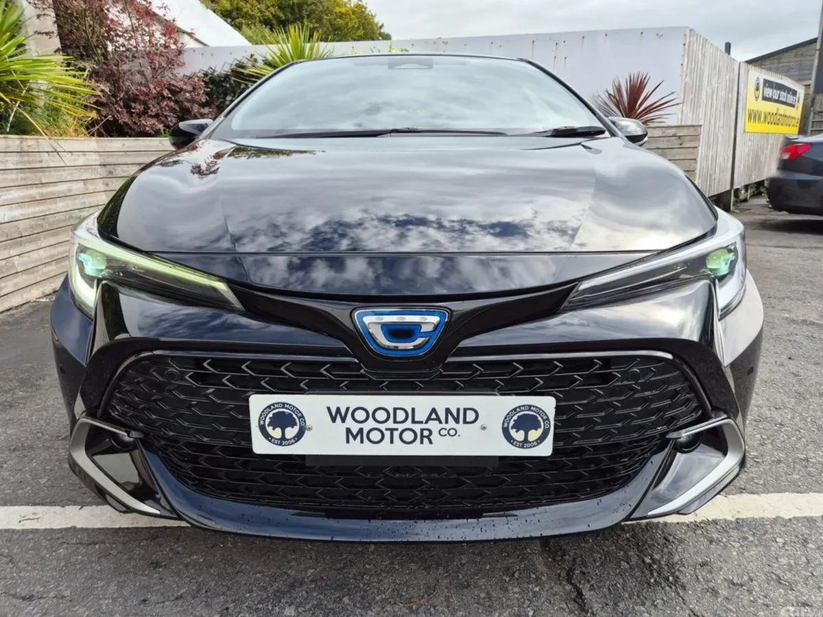 Toyota Corolla Estate, Petrol Hybrid, 2023, Black