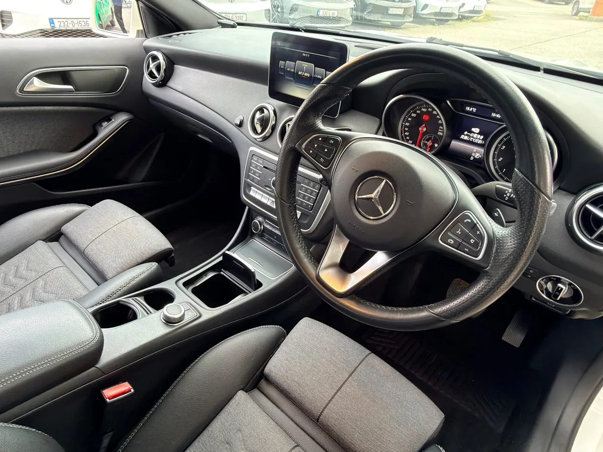 Mercedes-Benz GLA Hatchback, Petrol, 2017, White