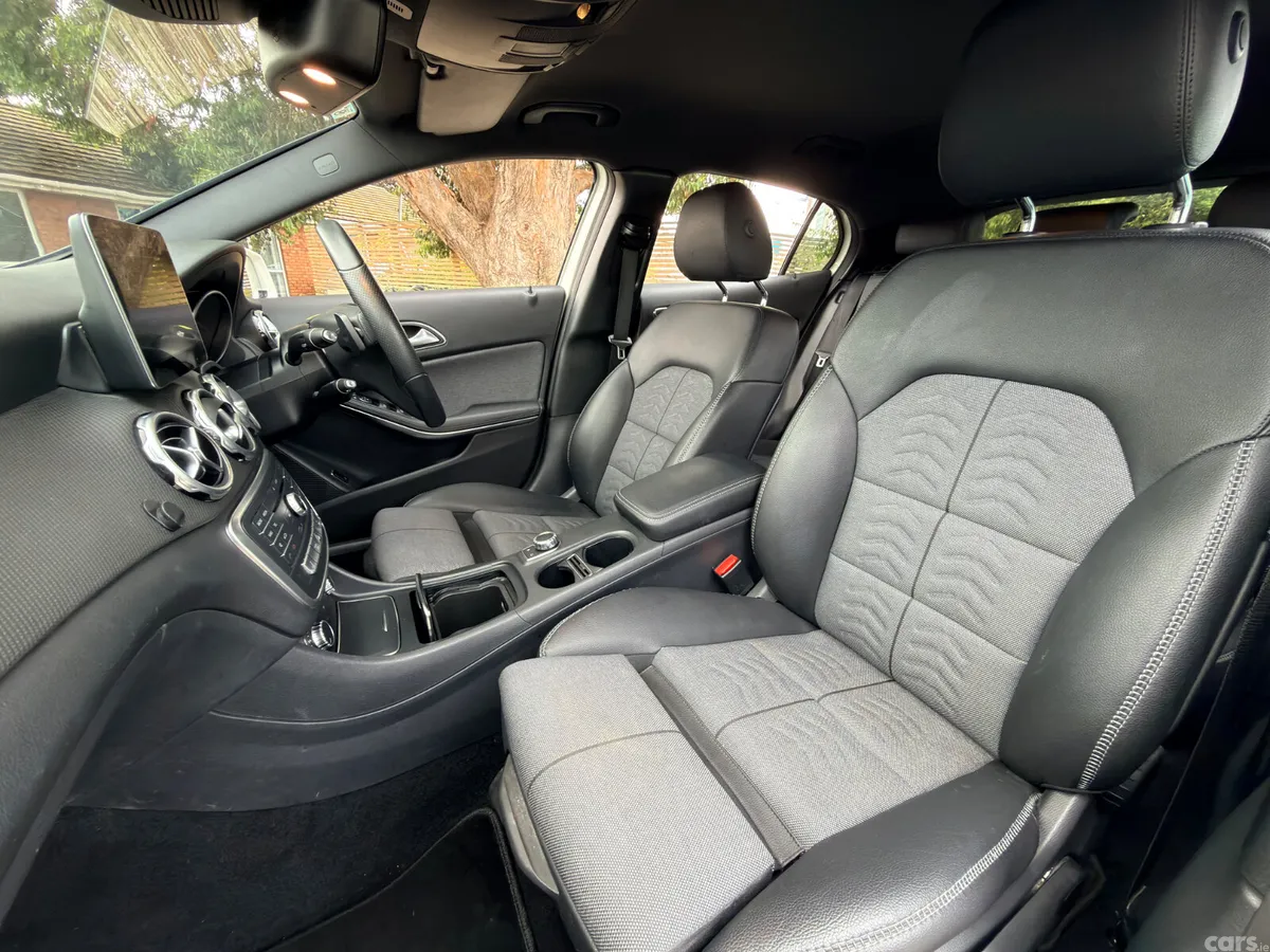 Mercedes-Benz GLA Hatchback, Petrol, 2017, White