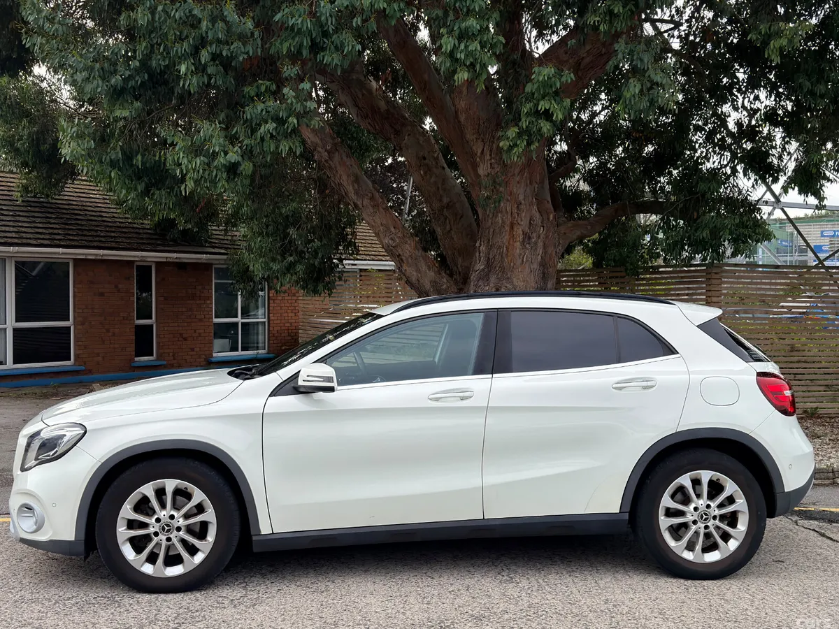 Mercedes-Benz GLA Hatchback, Petrol, 2017, White