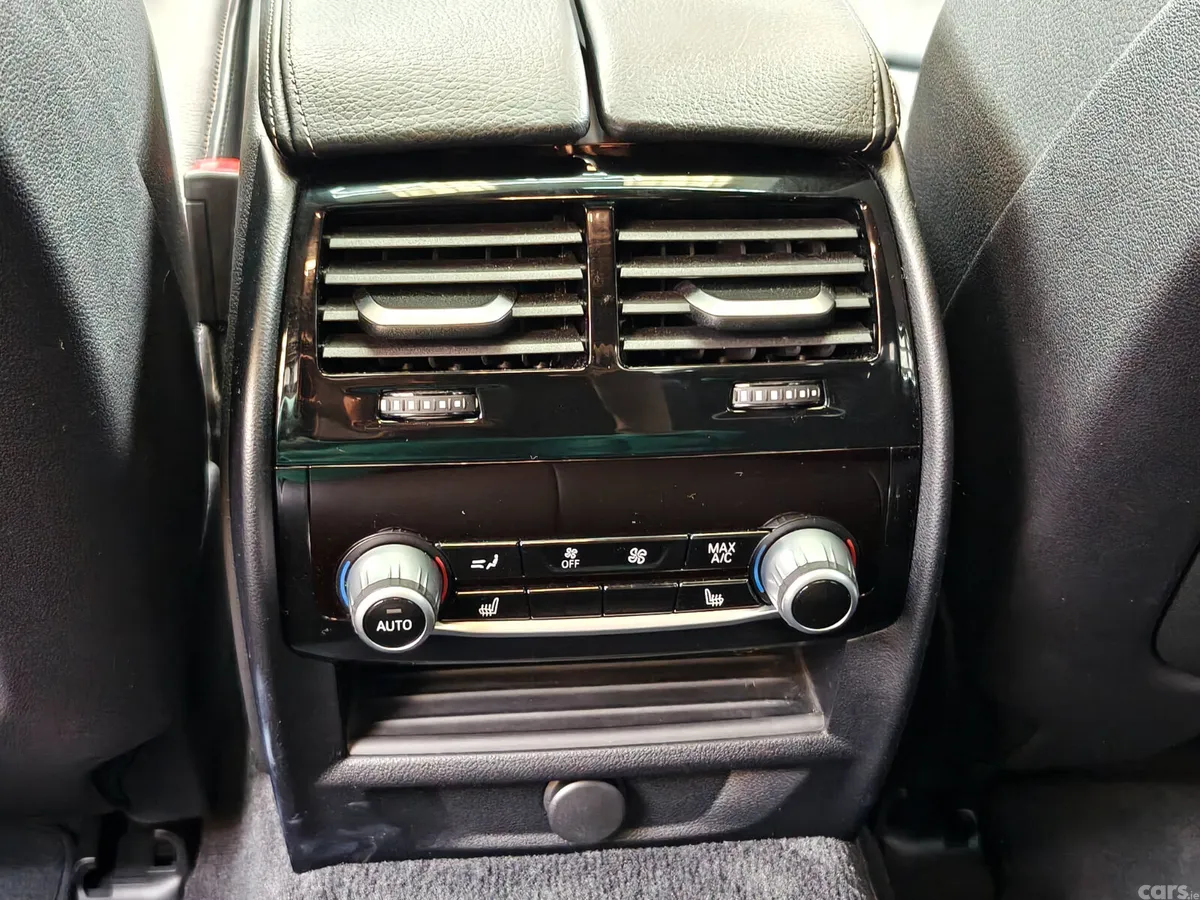 BMW 5-Series Saloon, Petrol Plug-in Hybrid, 2019, White