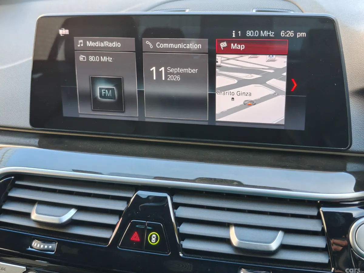 BMW 5-Series Saloon, Petrol Plug-in Hybrid, 2019, White