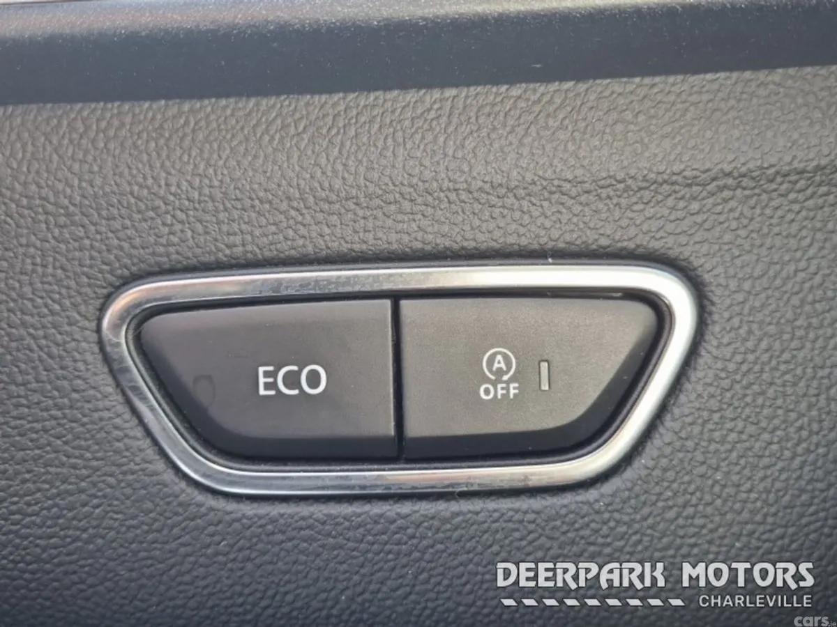 Renault Kadjar SUV, Diesel, 2019, Red