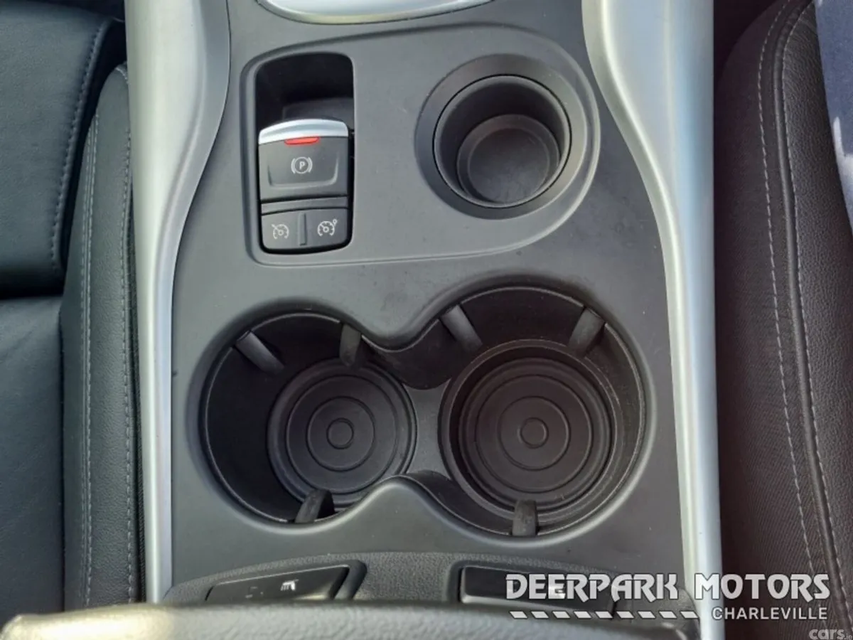 Renault Kadjar SUV, Diesel, 2019, Red