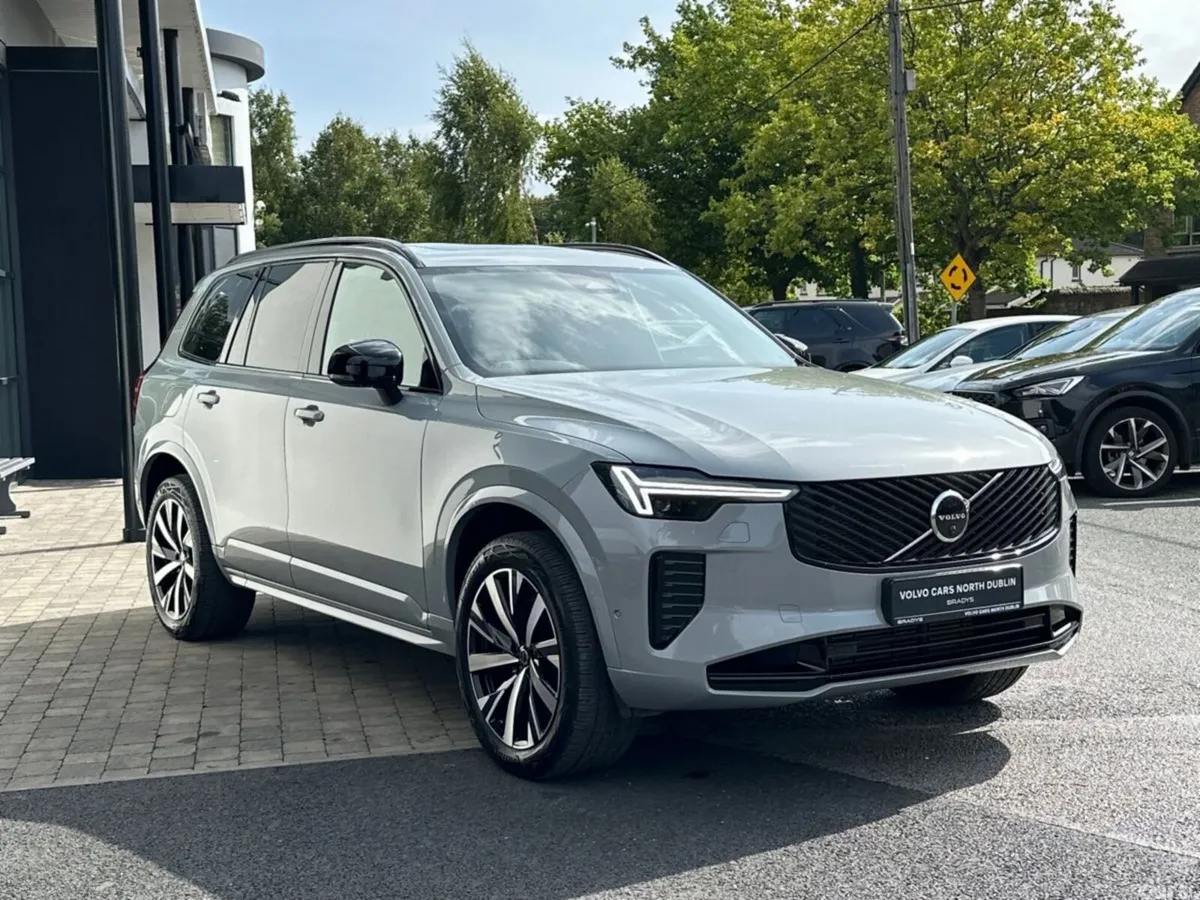 Volvo XC90 SUV, Petrol Plug-in Hybrid, 2025, Grey