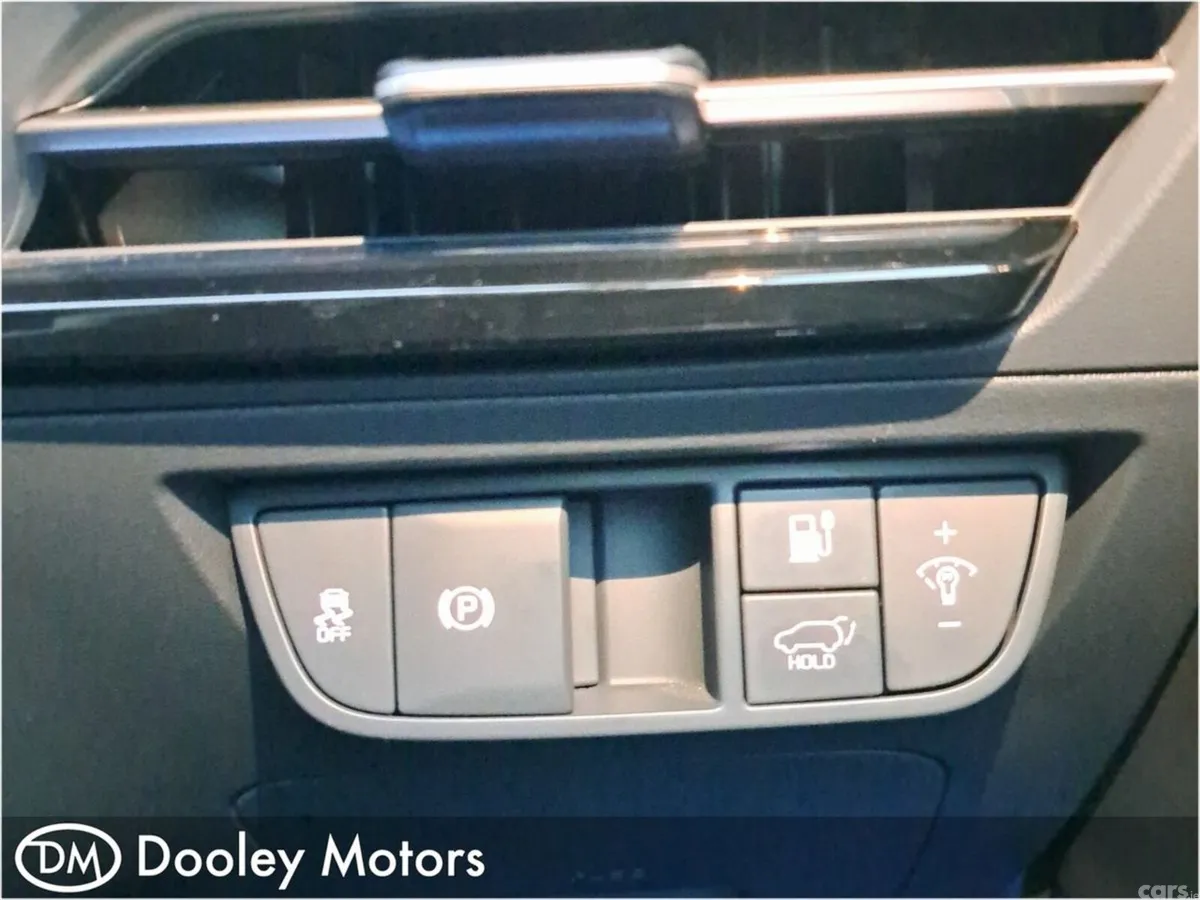 Kia EV6 MPV, Electric, 2025, White