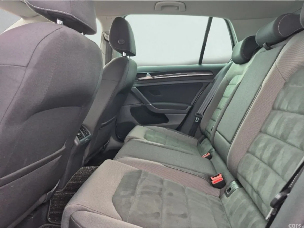 Volkswagen Golf Hatchback, Petrol, 2018, White