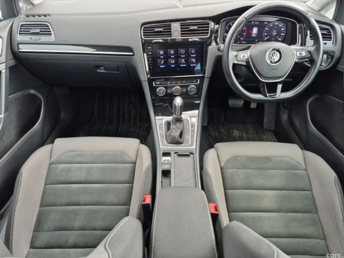Volkswagen Golf Hatchback, Petrol, 2018, White