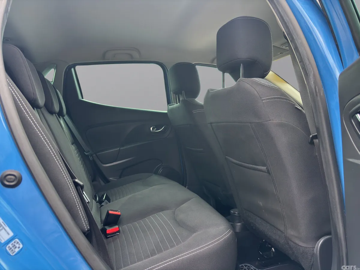 Renault Clio Hatchback, Petrol, 2014, Blue