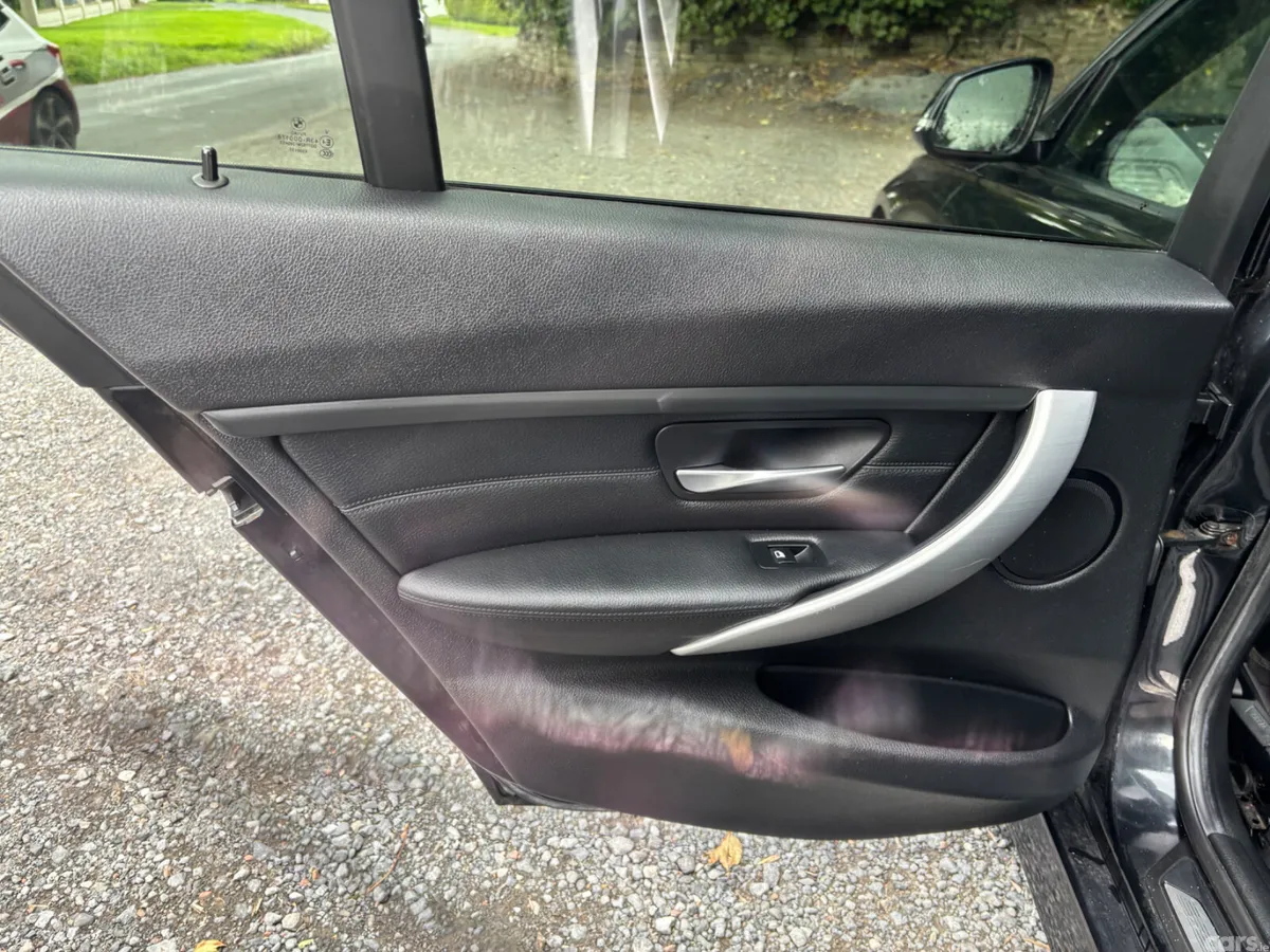 BMW 3-Series Saloon, Diesel, 2013, Black