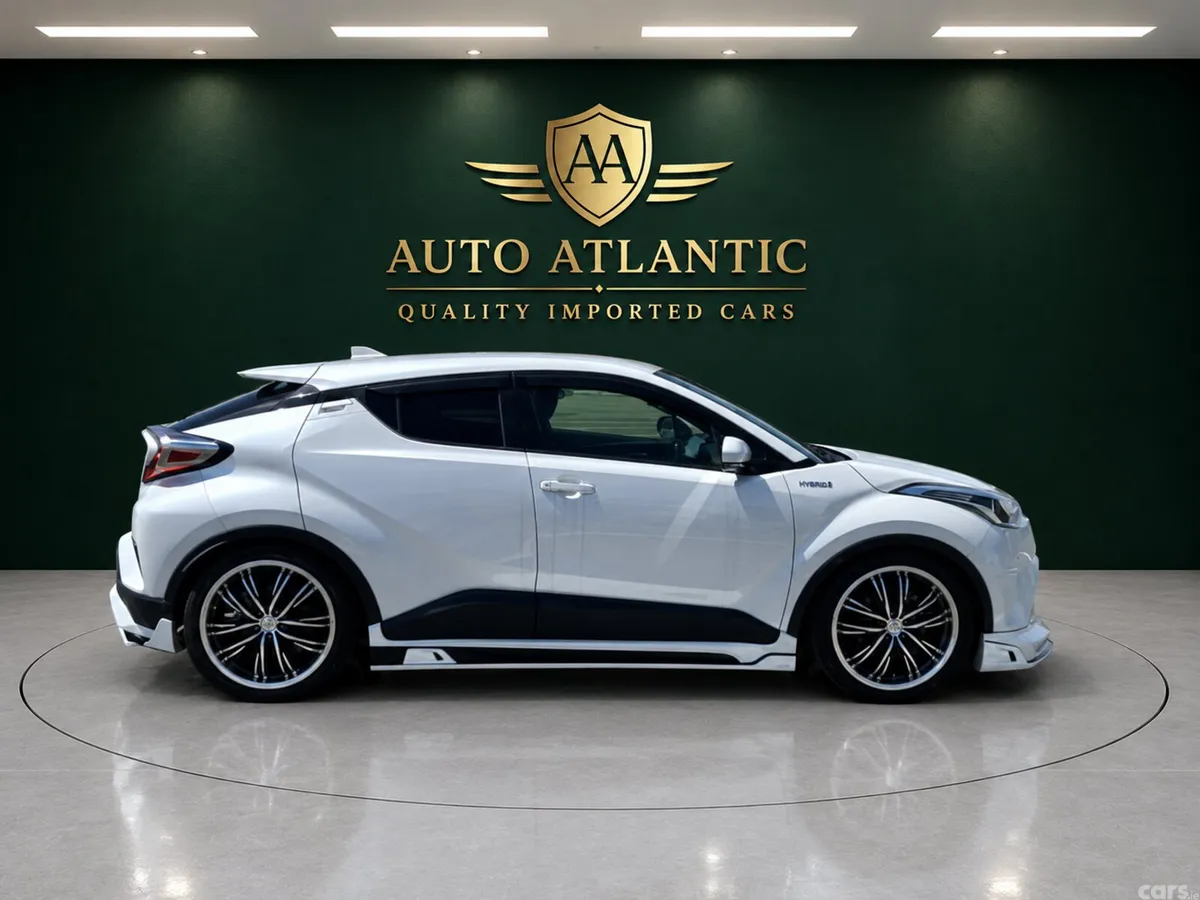 Toyota C-HR SUV, Petrol Hybrid, 2017, White