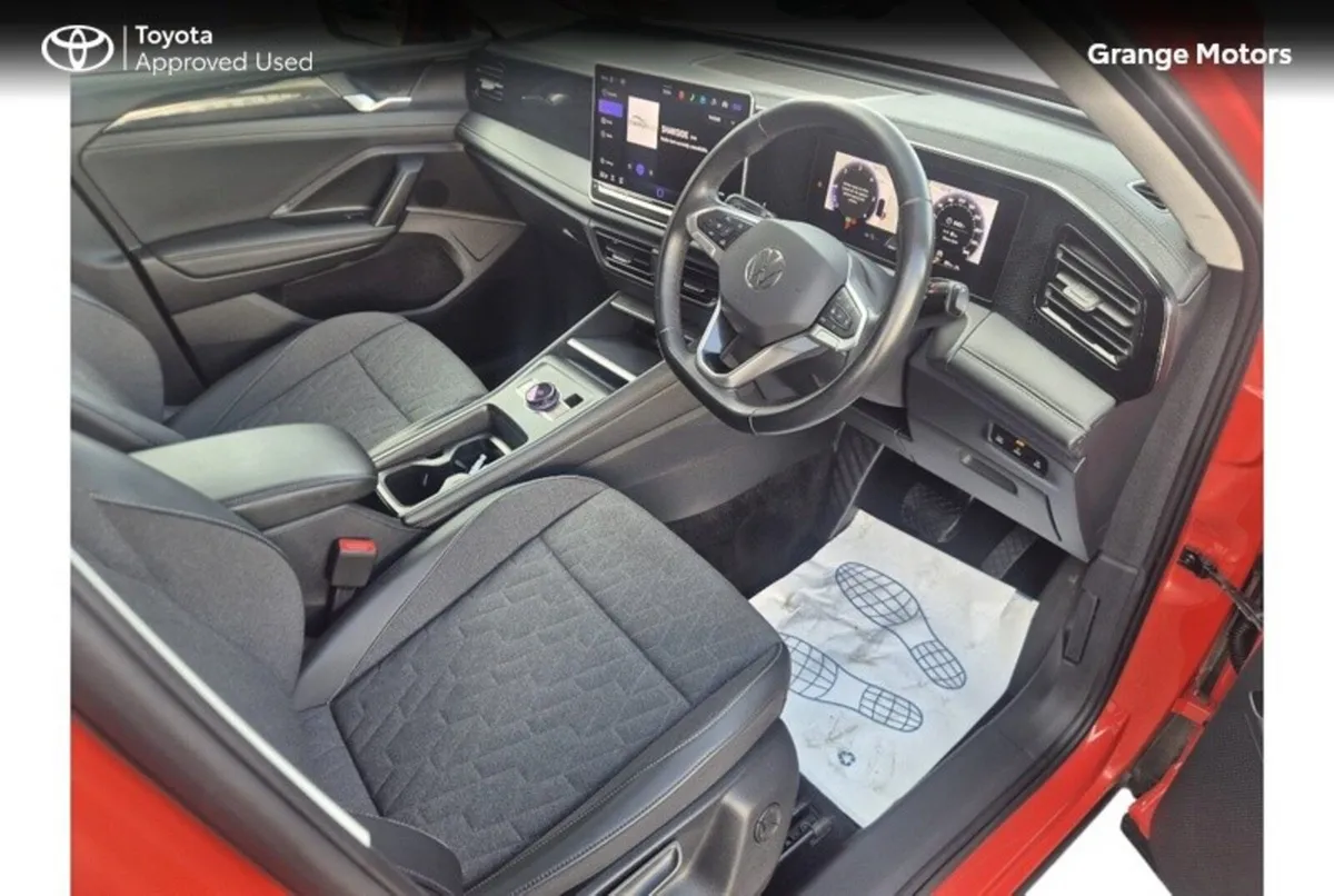 Volkswagen Tiguan Estate, Diesel, 2024, Red