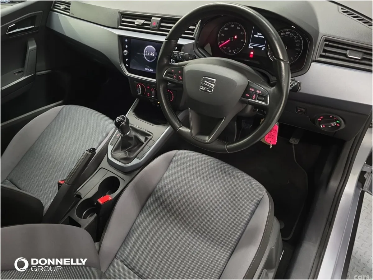 SEAT Arona Hatchback, Petrol, 2020, Silver