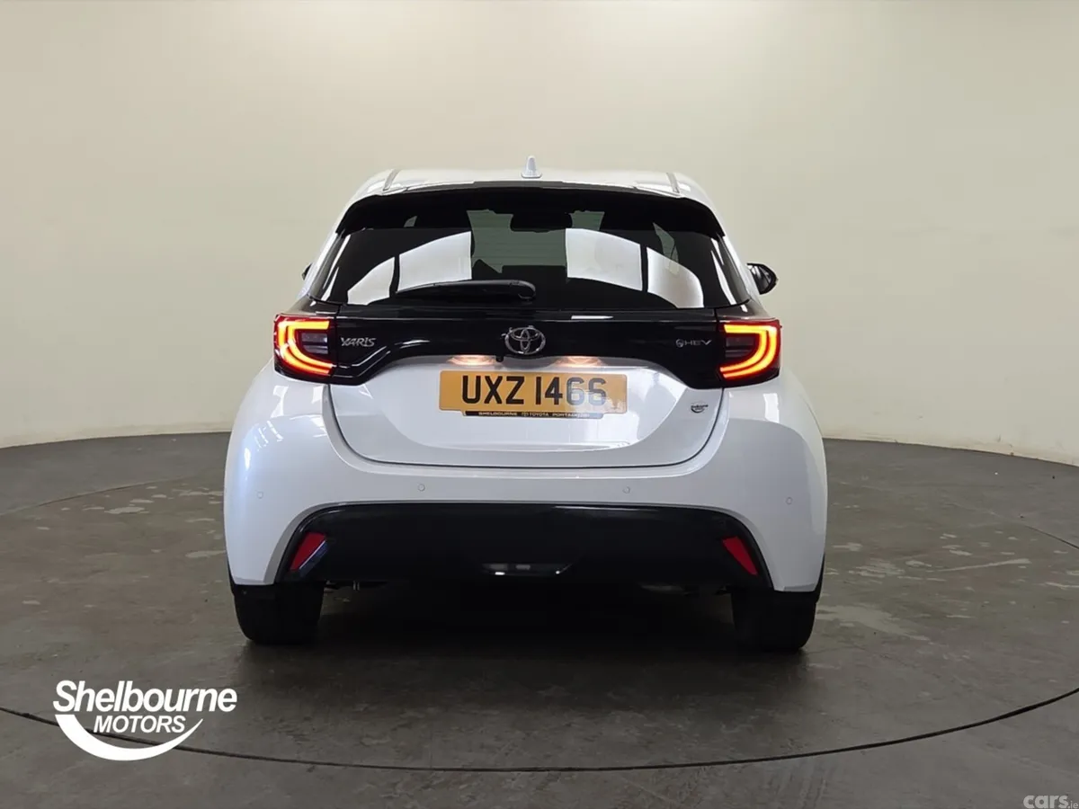 Toyota Yaris Hatchback, Petrol Hybrid, 2024, White