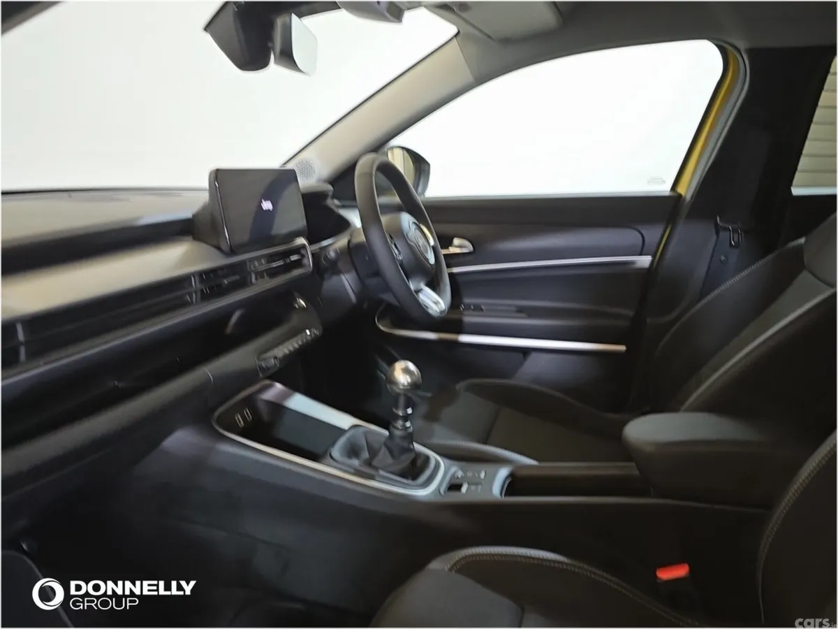 Jeep Avenger Hatchback, Petrol, 2025, Yellow