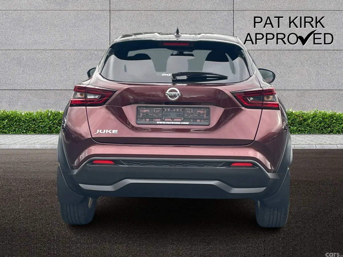 Nissan Juke Hatchback, Petrol, 2022, Red