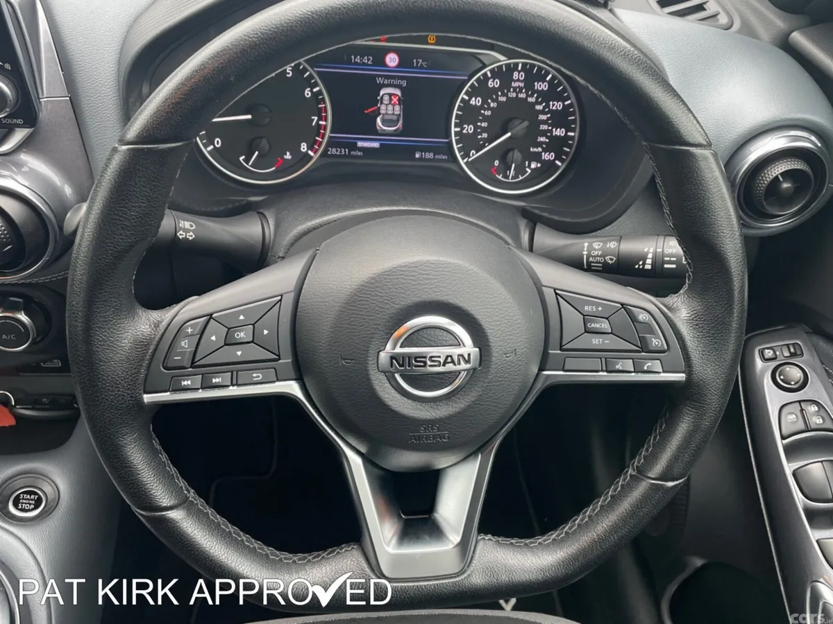 Nissan Juke Hatchback, Petrol, 2022, Red