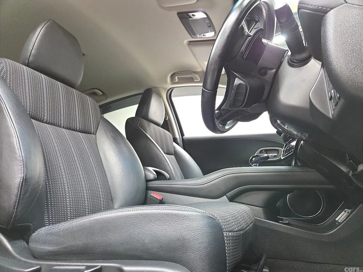 Honda Vezel SUV, Petrol Hybrid, 2018, Black