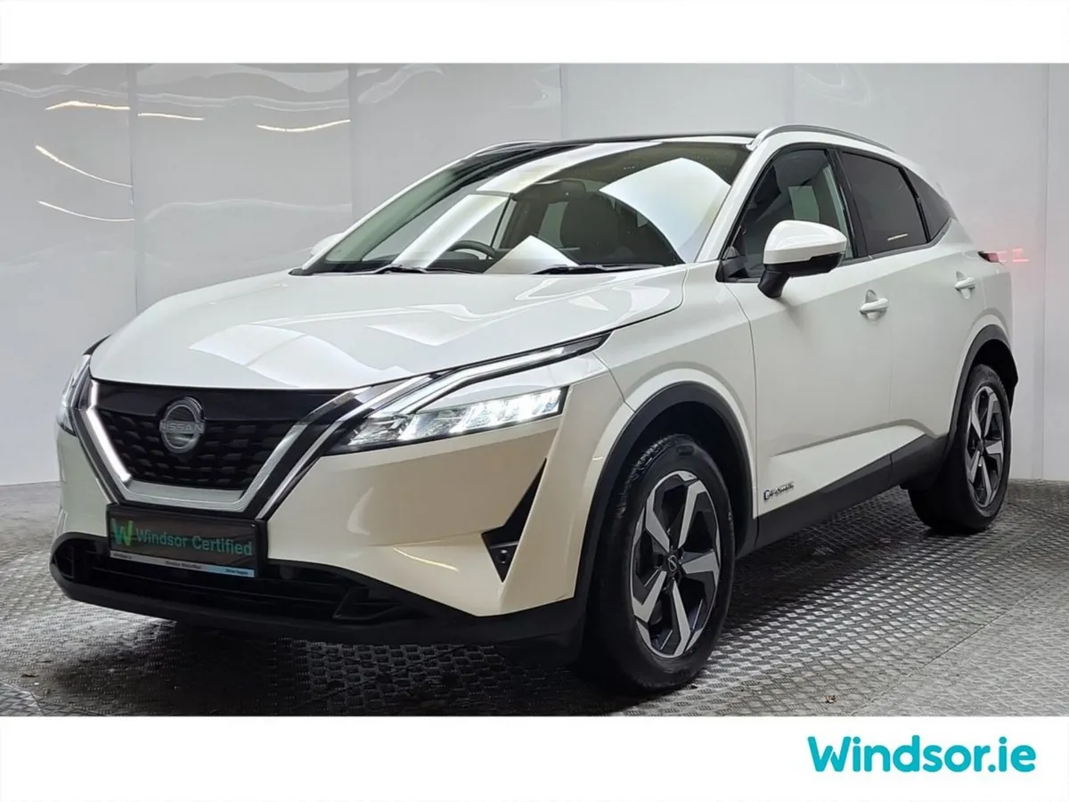 Nissan Qashqai MPV, Petrol Hybrid, 2024, White