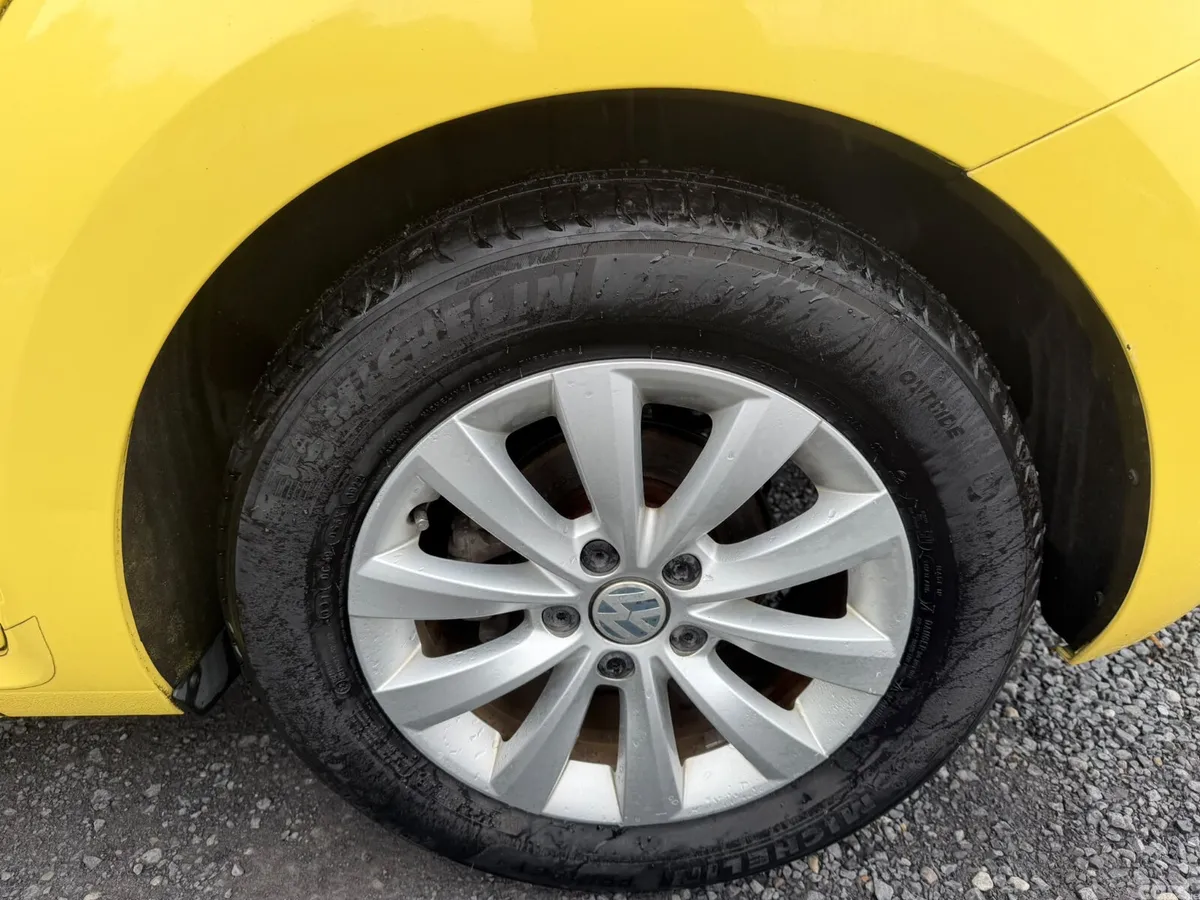 Volkswagen Beetle Coupe, Petrol, 2013, Orange