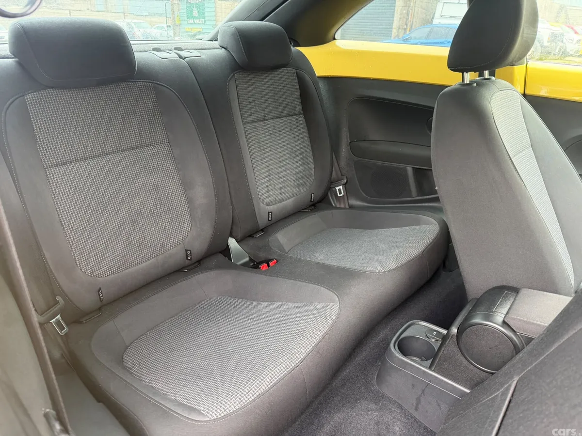 Volkswagen Beetle Coupe, Petrol, 2013, Orange