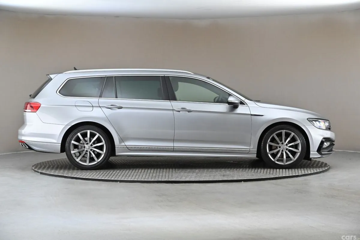 Volkswagen Passat Estate, Diesel, 2020, Grey