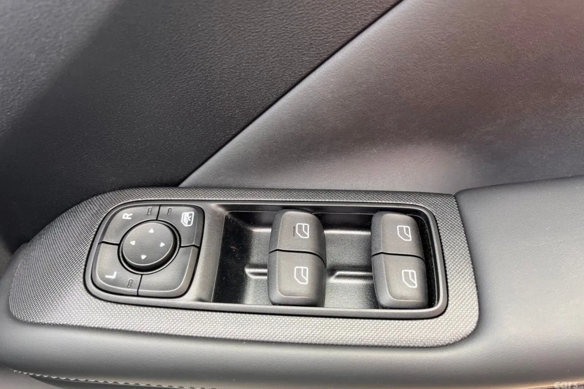 MG MG4 Hatchback, Electric, 2027, Silver