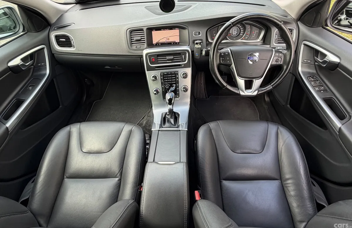 Volvo S60 Saloon, Diesel, 2018, Grey