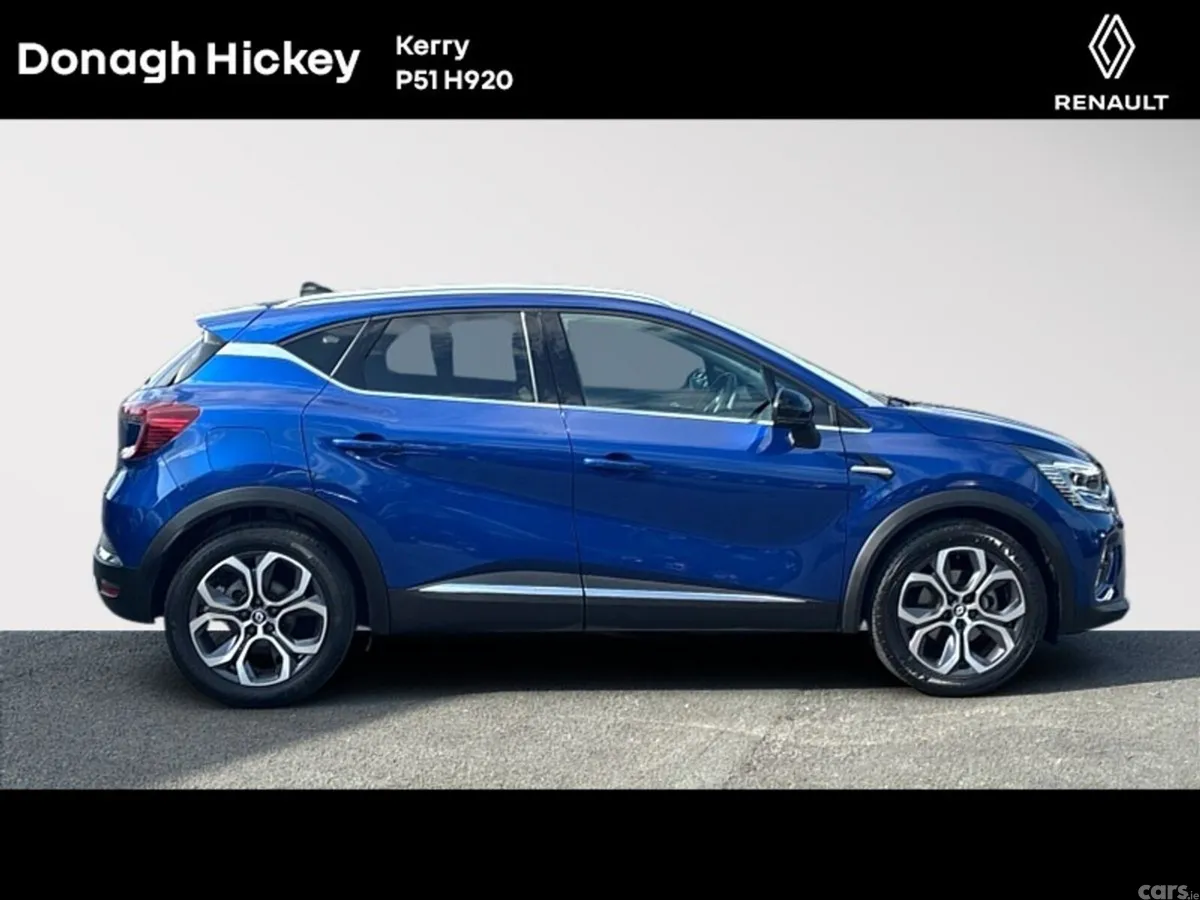 Renault Captur SUV, Petrol Hybrid, 2023, Blue