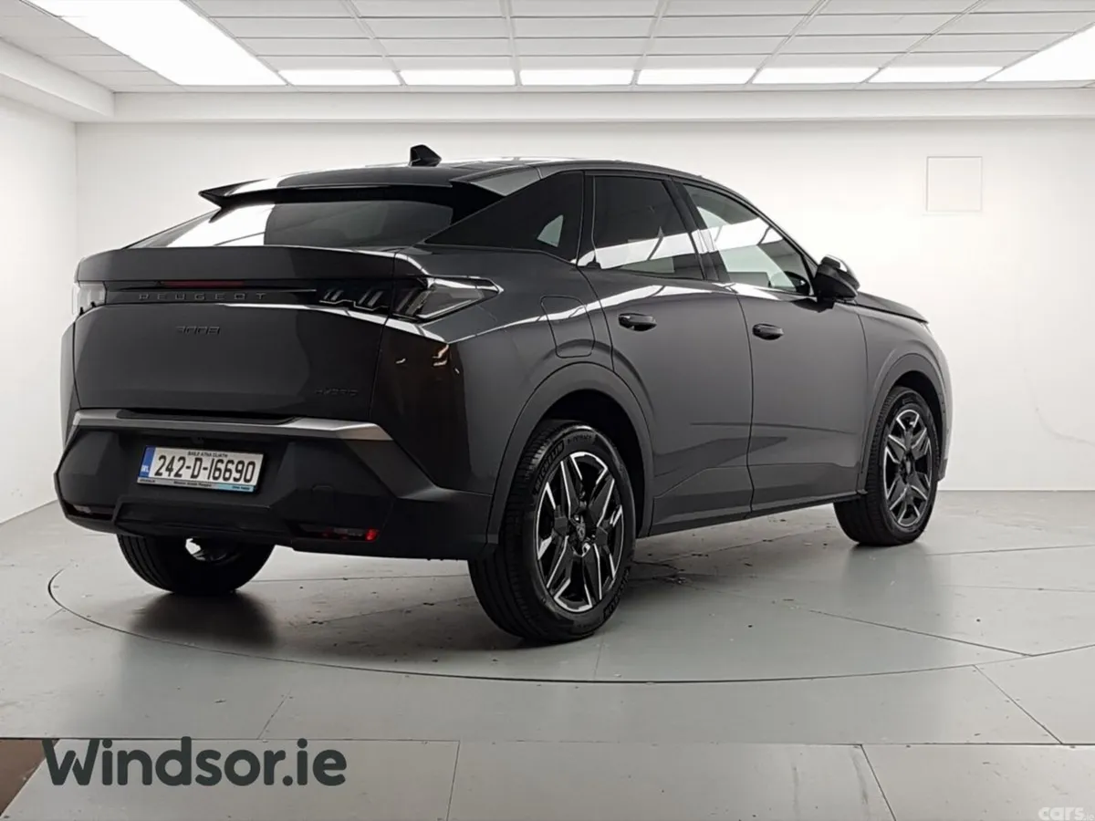 Peugeot 3008 MPV, Petrol Hybrid, 2024, Grey